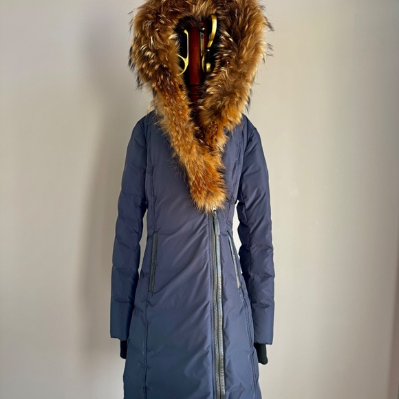 Mackage KAY mid length classic down coat with fur - Picture 2 of 4